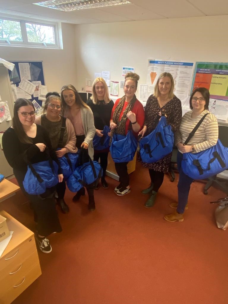 Thank you @wearemadlug for the generous donation of 1,000 bags to our frontline social work teams

For every bag purchased Madlug donate a bag for a child in care. These bags will go to children/young people in any moves they face to prevent them using bin bags or disposable bags