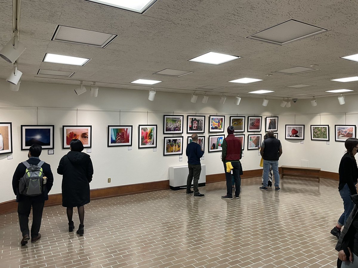 Thanks to all of the students, teachers and families who helped us celebrate the opening of EverydayDC last night!! If you couldn’t make it the show is up through June 3rd <a href="/SumnerMuseum/">Sumner Museum DC</a>, check it out M-F, 9 to 5. Special thanks again to <a href="/pulitzercenter/">Pulitzer Center</a> for your partnership!