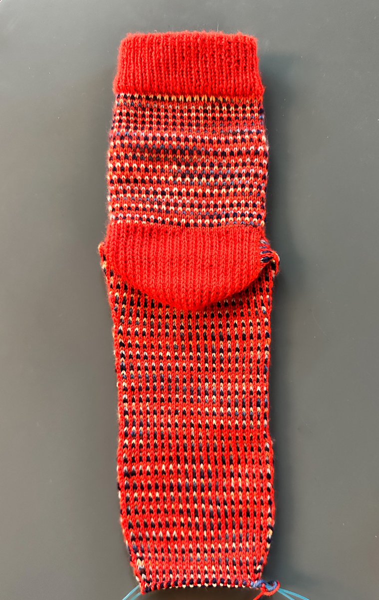 awatson_32's tweet image. Updated WOP Simple Speckled Sock pattern by Caroline Johnson 😎 

#wop #colorwork #colorworkknitting