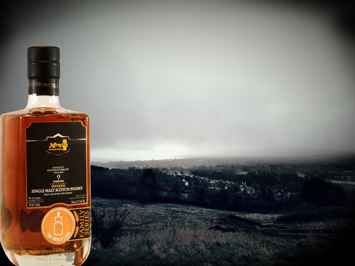 Our beautiful Edinburgh was reclaimed by the sea haar today - the perfect conditions to enjoy Mannochmore 9 year old matured in Port Casks.