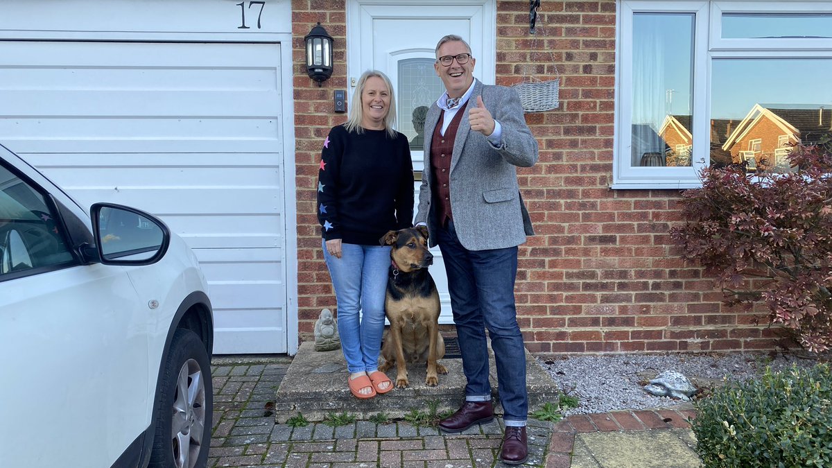 Great to catch up this week on #DogsBehavingVeryBadly with a couple of pals who we first met when they were puppies.

You can catch up now on <a href="/My5_tv/">My5</a> <a href="/channel5_tv/">Channel 5</a> 

#dogs #doglover #puppies