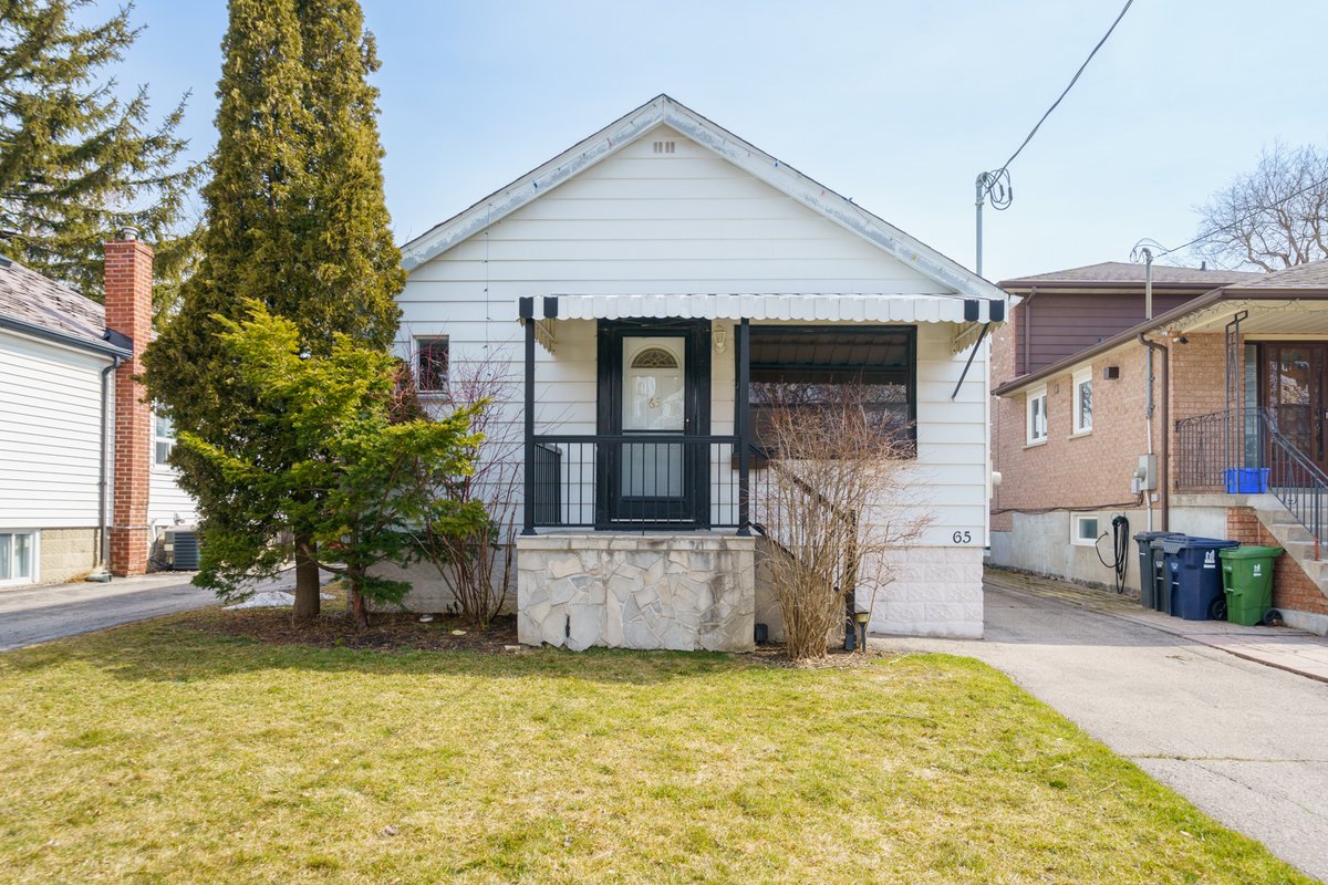 SRFRealtyGroup's tweet photo. New Listing!

65 Vanbrugh Avenue, Scarborough
$749,900
2 Bed | 1 Bath | 1078 sq ft
 
https://t.co/TJZC5kK8Lq https://t.co/vyHo8dhn3G