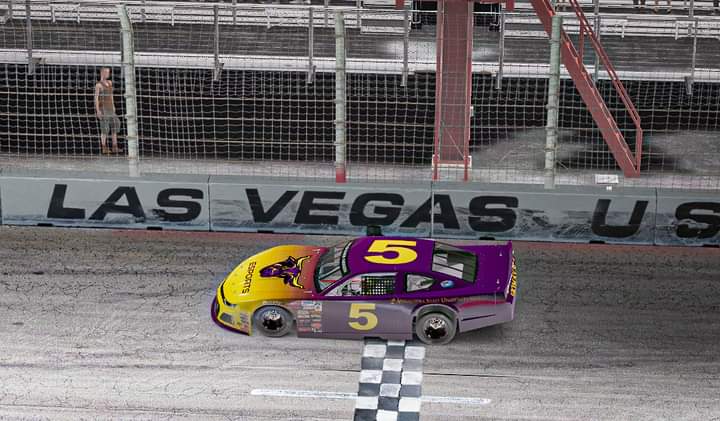 Shockeye12R's tweet photo. SRP Development Driver Ryan "Bingo" Wilson put his #5 Maverick Esports Late Model Series in victory lane at Las Vegas Bullring in the Late Model Stock series
@EsportsMnsu
#shockeye12racing
#shockeyeracingperformance
#schoolofsimracing
#iracing
#SimRacing https://t.co/2K8NPsVQy1