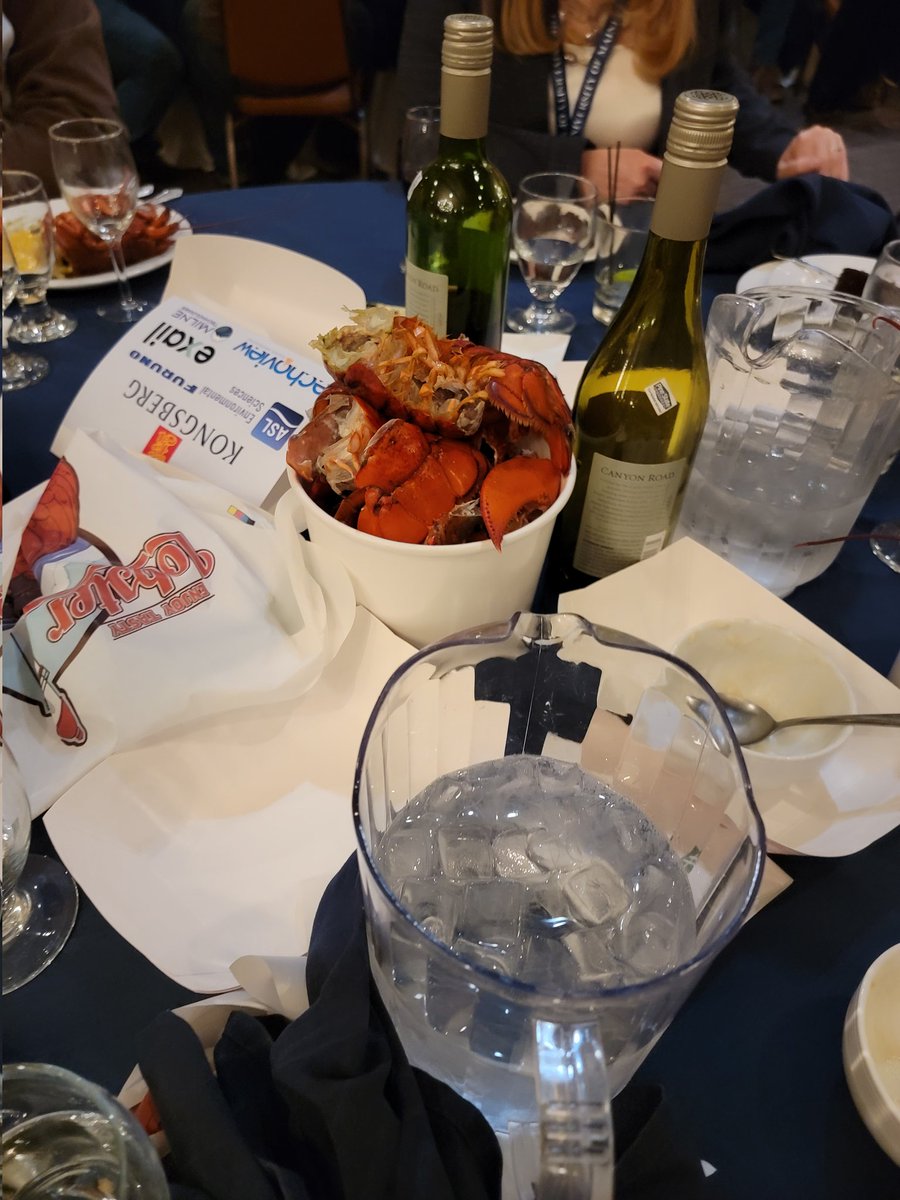 brandynlucca's tweet photo. The #wgfast @ICES_ASC meeting was a cool opportunity to meet folks I have only interacted with virtually and learn about the cutting edge research and technologies folks have been painstakingly develop. And to get feedback on our (@Warren_Lab) work on krill, pteropods, and more! https://t.co/1uWYIax5rB