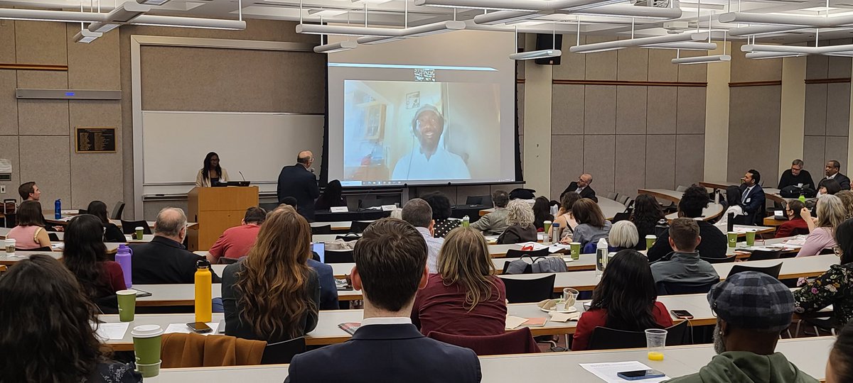 Activist/Exoneree Huwe Burton zooms into the #RutgersLaw #BarrierstoJustice Symposium in #Newark from Jamaica during the youth & wrongful conviction panel w. @SDrizin of @NorthwesternLaw, CT Solicitor General Joshua Perry, & Assoc. Prof. @nvancleve of @BrownUniversity
#lawtwitter