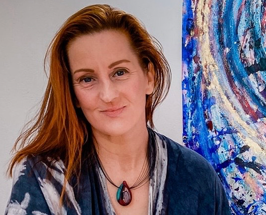 ukhealthradio's tweet photo. Mother Speaks with Sarah Lloyd, &amp; Zoë Foster on @ukhealthradio - Turning up the volume on #menopause, periods and how husbands are getting more onboard. Well-being warrior Kate Taylor @ChiClara joins Sarah &amp; Zoë to discuss #midlife turbulence.
👉🏼 🎧     https://t.co/pCMTnoxC2N https://t.co/fIMNArU5ac