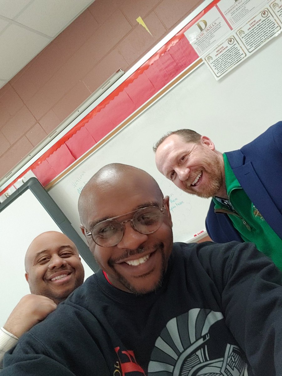 NCHSup's tweet photo. @NCHSup wants to thank Curt Plummer &amp; Dr. Rawls for visiting @NCHCitySchools to talk to our students about Ohio University @OHIOPattonCOE. #teacher #TeachBetter #relationships https://t.co/G0tdPz9qHJ