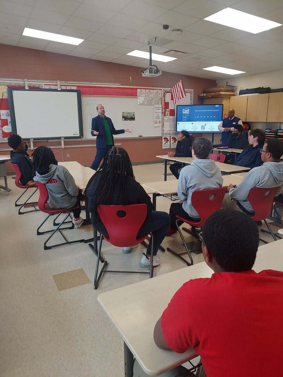 NCHSup's tweet photo. @NCHSup wants to thank Curt Plummer &amp; Dr. Rawls for visiting @NCHCitySchools to talk to our students about Ohio University @OHIOPattonCOE. #teacher #TeachBetter #relationships https://t.co/G0tdPz9qHJ