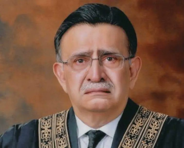 South Youthia Index On Twitter Just IN Teary Eyed Chief Justice Asks kia Etna Bura Hoon Mai 
