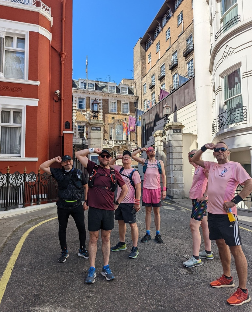 SecretRuns's tweet image. 20% off all our running tours - this weekend only! 😁

Use the code PINCHPUNCH for 20% off before midnight tonight:
secretlondonruns.com/themed-running…