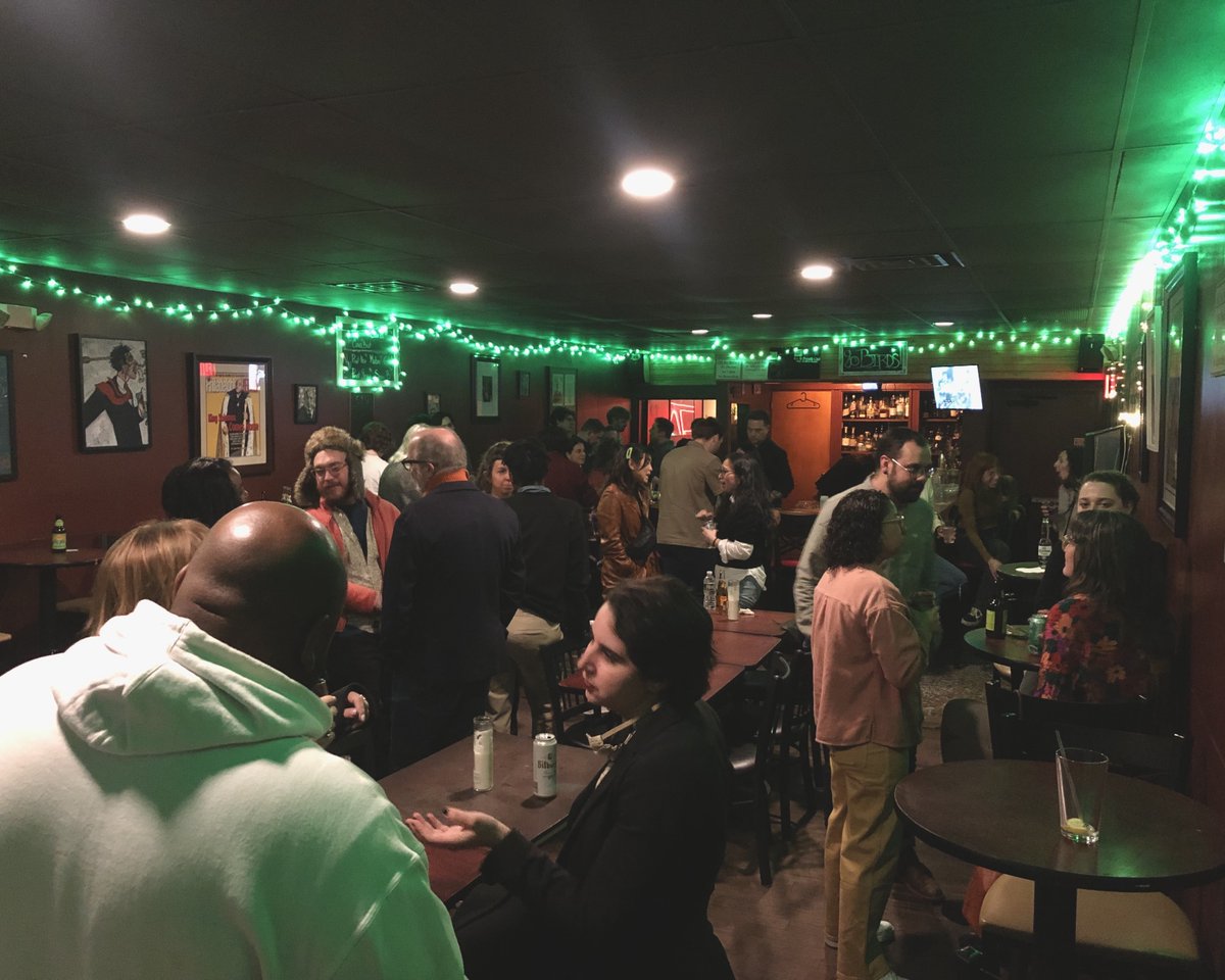 Thanks to all who attended the Philly Podcast Mixer last night at the @PenPencilClub. Isn't it nice to be in a room full of lovely audio makers? Hopefully we'll do it again soon!