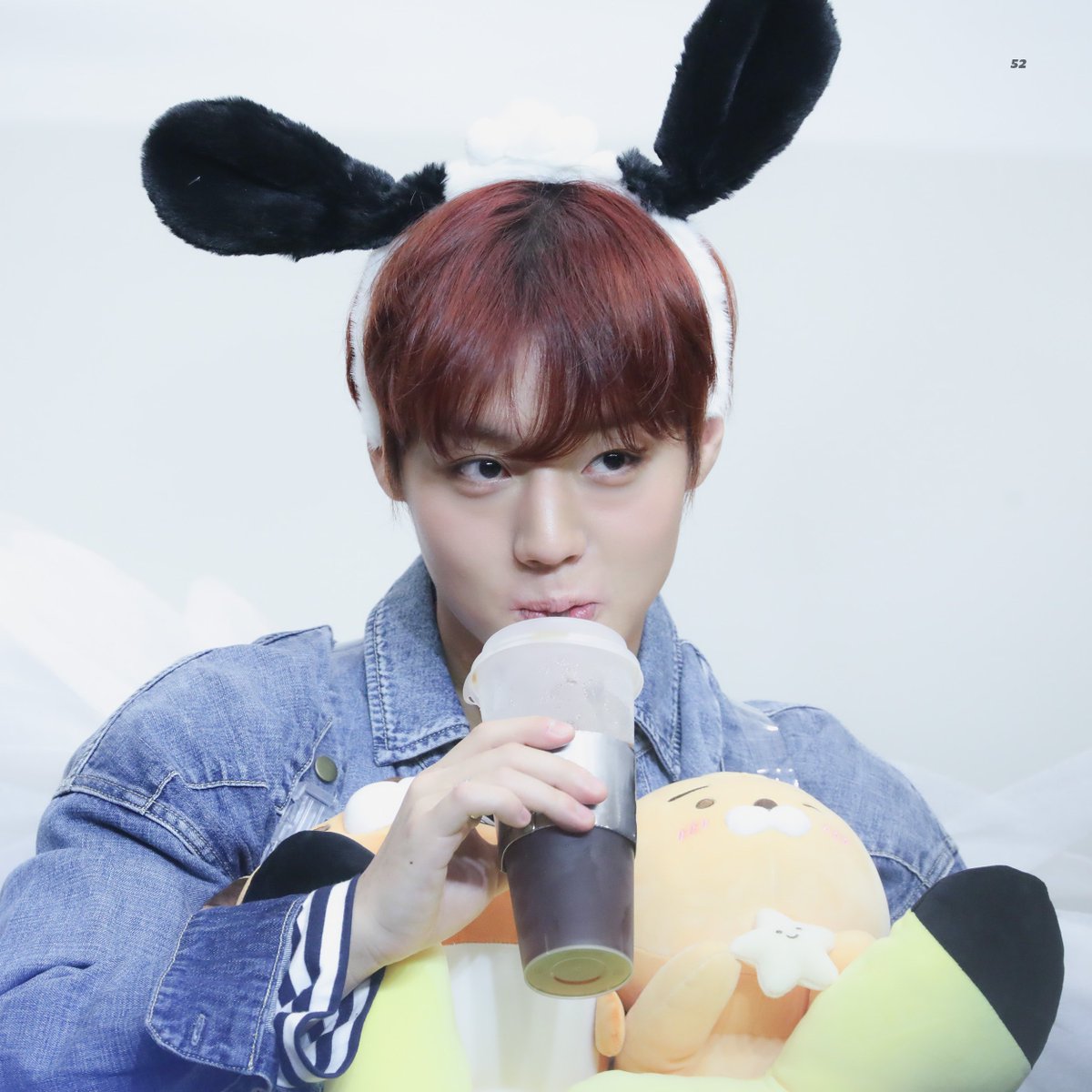 todayjh529's tweet photo. 221028 제제뮤 대면 #박지훈 

🖤포차코🖤 https://t.co/6TwpI0RXk5