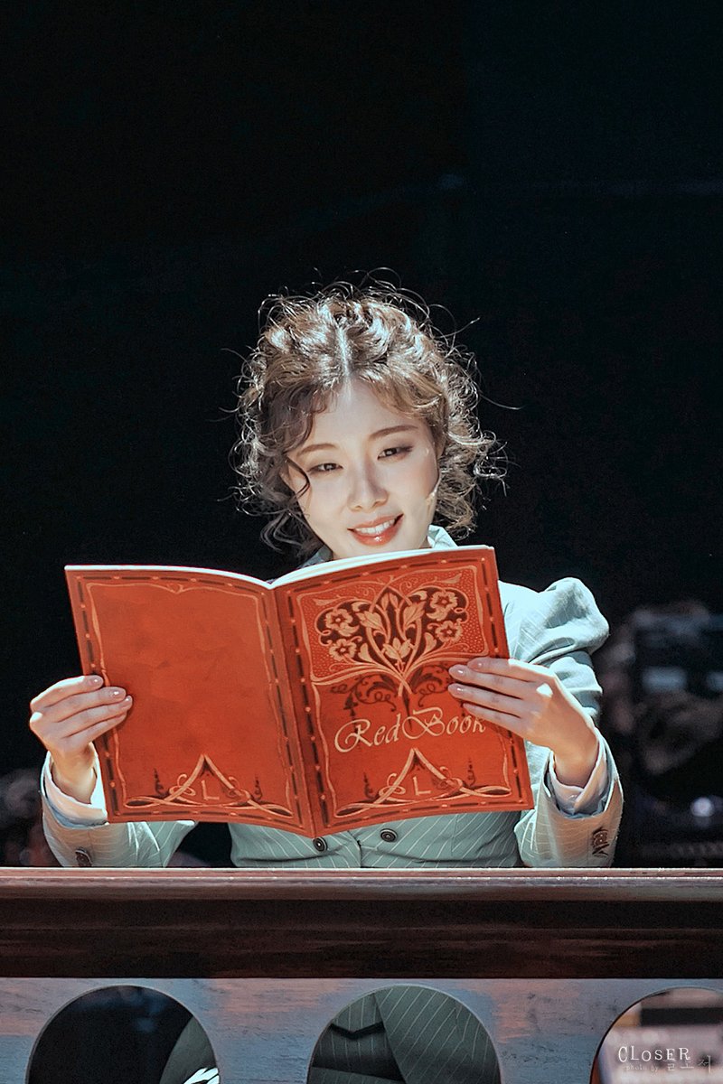 #레드북 커튼콜데이 #박진주 #민경아 안나

난 이제 행복해지는 법을 알아 
나는 나로서 충분해