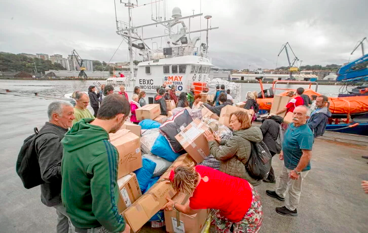 MediabaskInfo's tweet photo. En Méditerranée, la “croisade” des États contre les ONG #Bideak #migrants #mediterranee https://t.co/hDcN3kz7lz https://t.co/uxirKtzUQ0