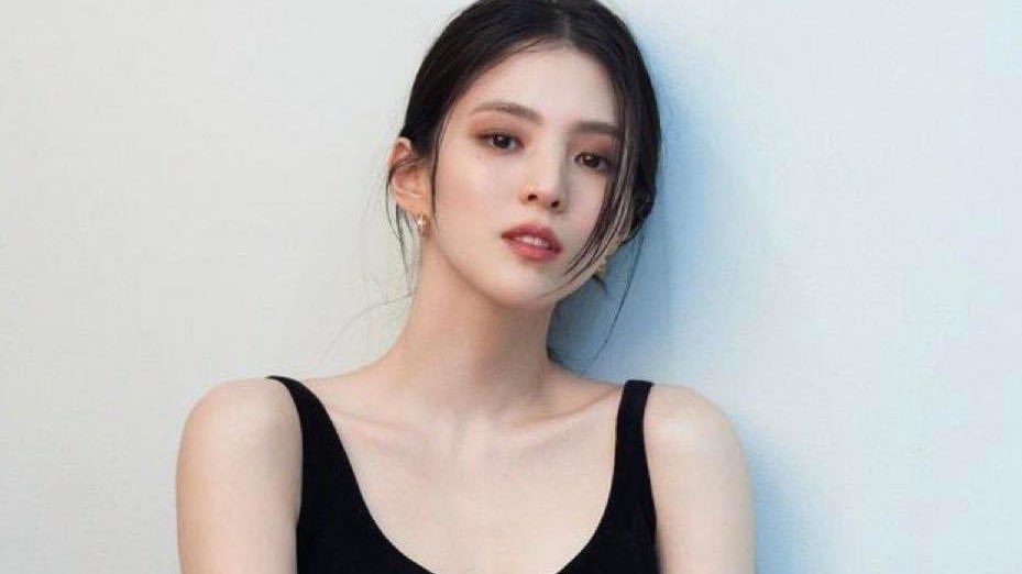 doramabra's tweet photo. Han So-Hee está caidinha pela Song Hye-Kyo? 🫠

So-hee comentou na última publicação da hye kyo: “Eu sonho em ser esse cachorro hoje.” MULHERR!!! https://t.co/YH1FpRuVVQ