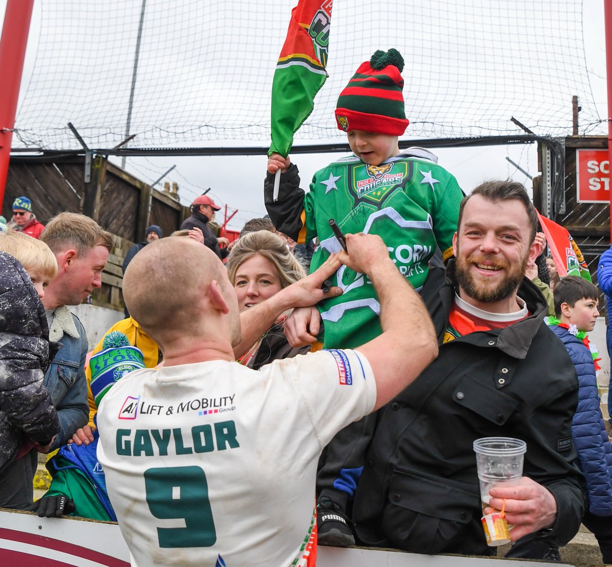 🔵 <a href="/Mayfieldrl/">Rochdale Mayfield ARLFC</a> v <a href="/ThunderRugby/">Newcastle Thunder</a> ⚡️
😼 <a href="/Cougarmania/">Keighley Cougars</a> v <a href="/NWCrusaders/">North Wales Crusaders</a> 🐉
⚫️ <a href="/LondonBroncosRL/">London Broncos</a> v <a href="/Doncaster_RLFC/">Doncaster RLFC</a> 🔵

👇 Reply to this tweet with your score predictions for today's #ChallengeCup fixtures...