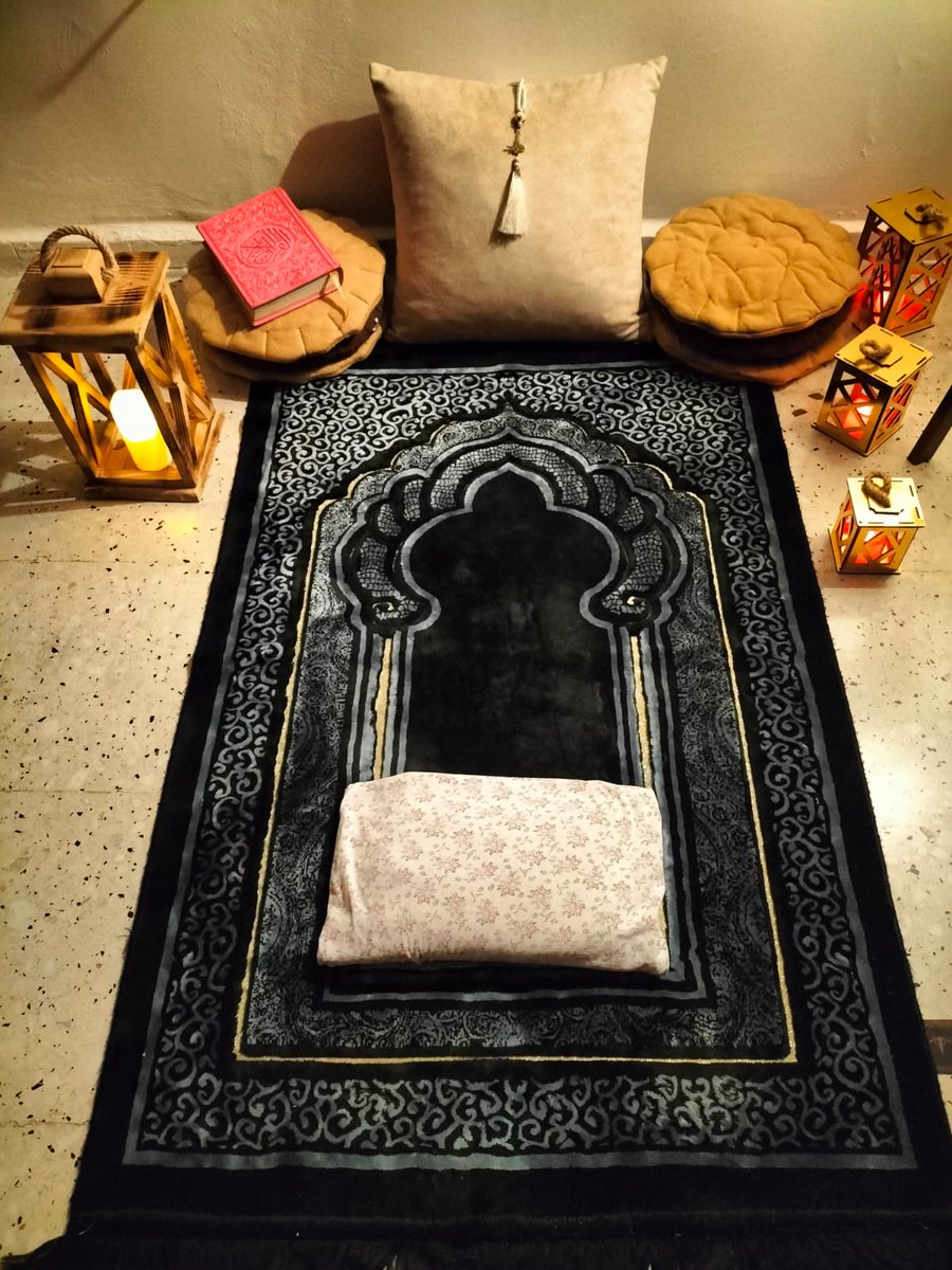 Ramazan Ayımızı heyecan ve coşkuyla evlerımızı okulumuzu süsleyerek karsılıyoruz.Ramazanımız Mübarek olsun