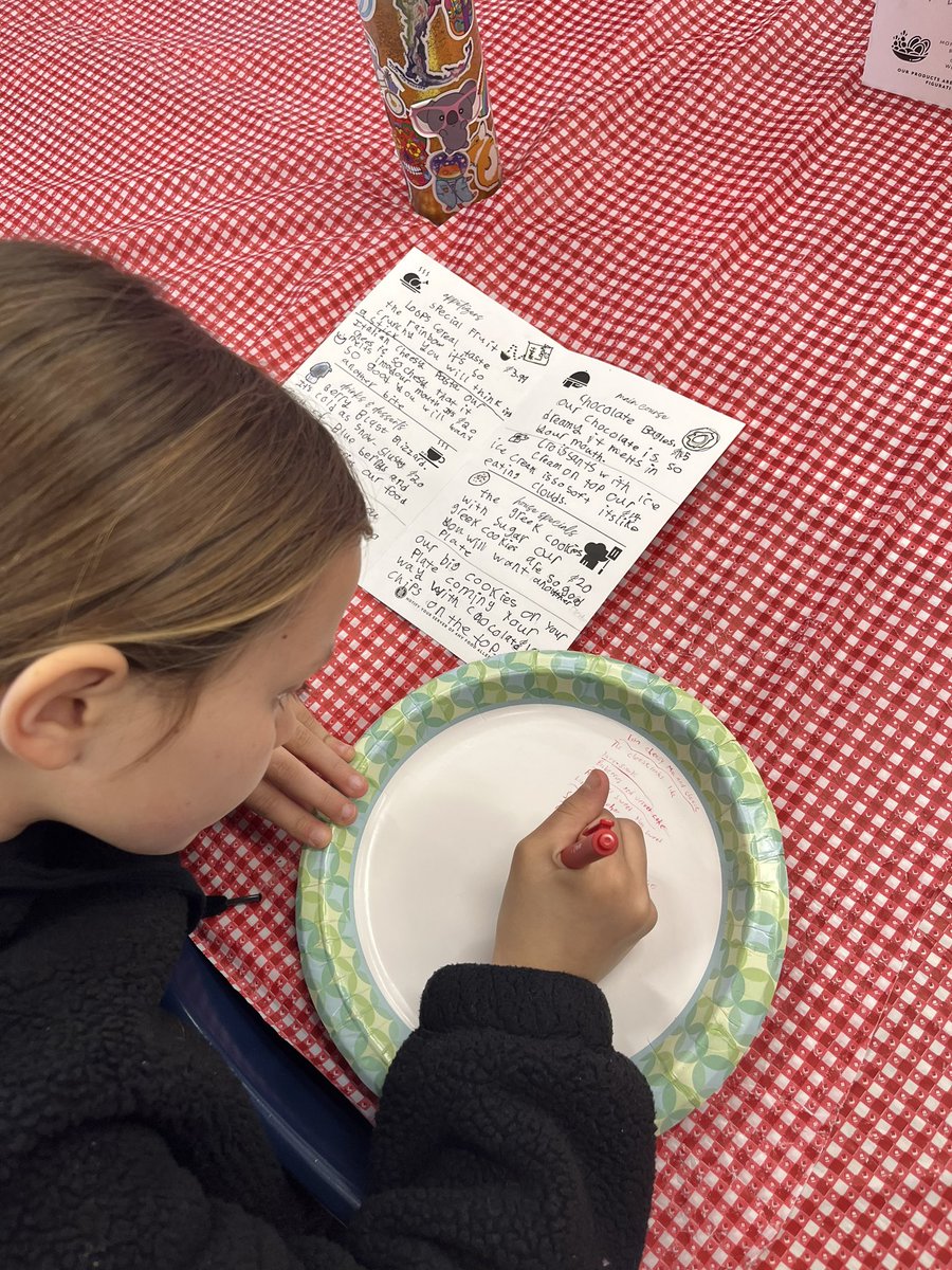 Miss Berry tweet media