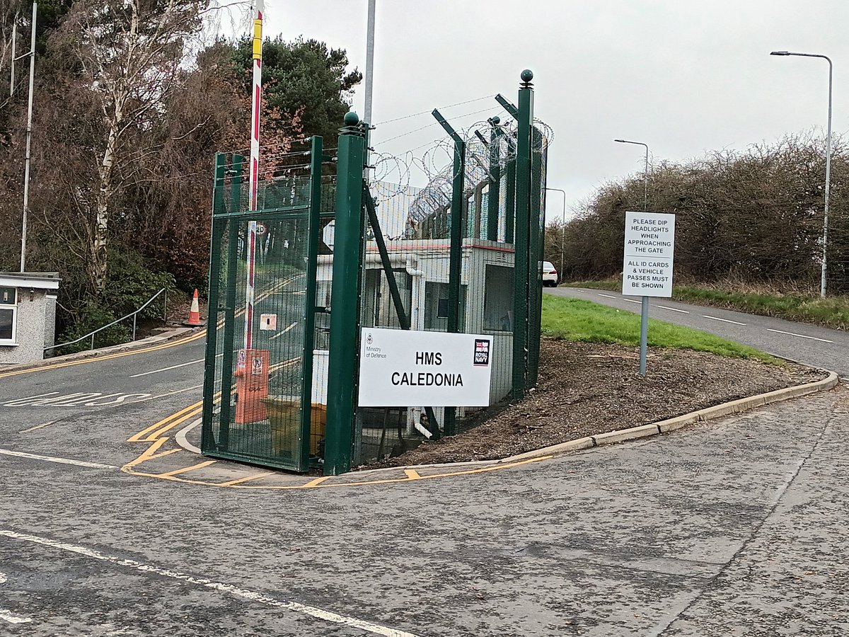 Hawkins_Navy's tweet photo. HMS CALEDONIA- Recommissioned! It's official at DTG: 010001A APR - sign mounted today 👍🏽⚓️ @RNinScotland @RoyalNavy @MarRI_UK #NewBeginnings #ForthGreenFreeport https://t.co/lIVVgGX2kj