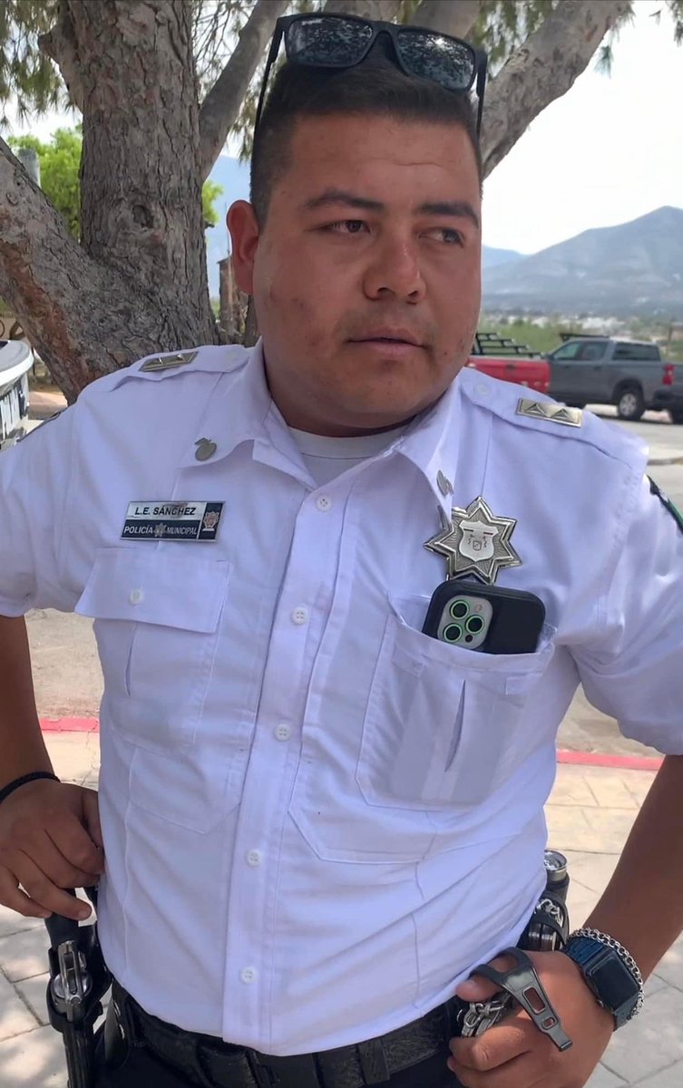 miltonandree's tweet photo. ¡¡Atención, atención!! Tengan cuidado en viajar a Arteaga, Coahuila. Reportan estos policías como agresivos y abusivos con los ciudadanos de ese municipio. Tengan cuidado turistas de estos policías, aléjese si los ve. https://t.co/uYzv1HnETc