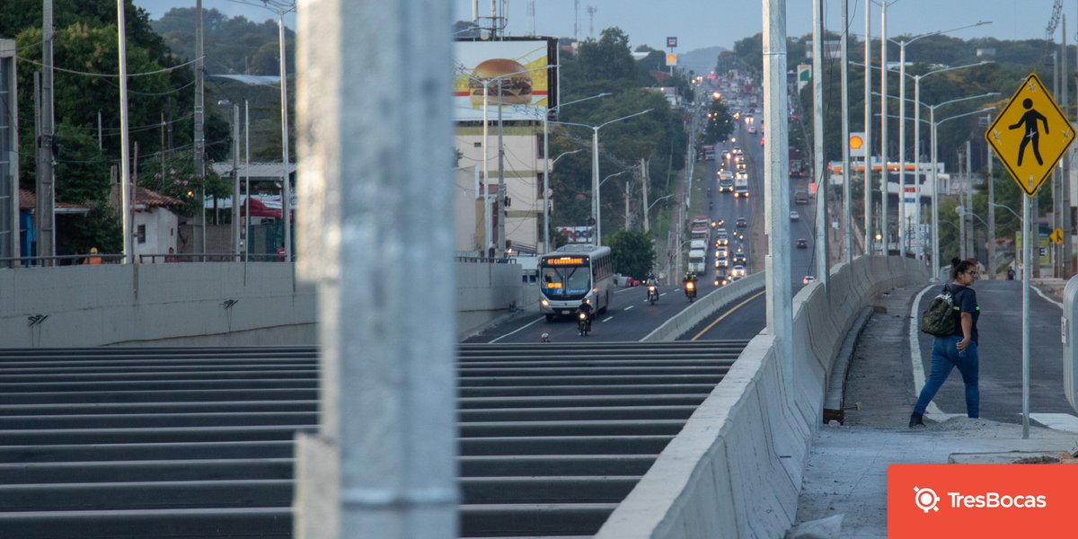 TresBocasPy's tweet photo. ☑️Cruzar en línea recta. 
☑️Ser prudente y evitar conductas peligrosas.  

📌Recordamos que en Tres Bocas los pasos peatonales se encuentran señalizados y demarcados conforme a un sistema de circulación. https://t.co/tjBPp8Vc9e