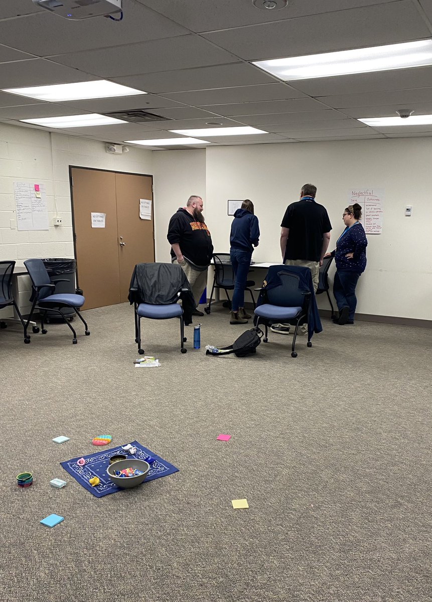 Lisa Selby tweet media