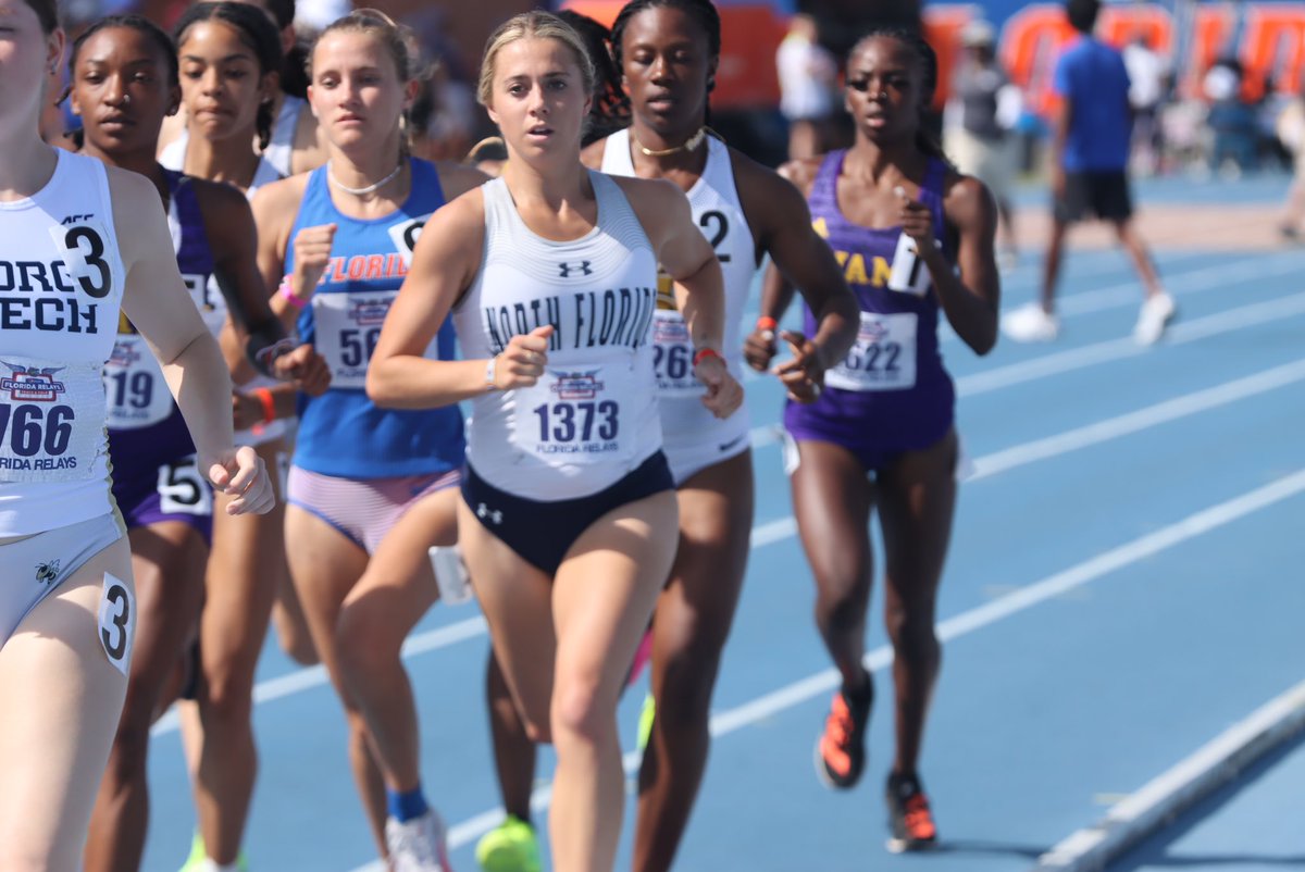 OspreyXCTF's tweet photo. Neve Moulai maintains a steady pace in the women’s 1500m, wrapping up the second heat with a top five placement
#SWOOPLife//#SWOOPTogether https://t.co/ckyfJZNCIW