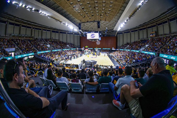 😍🏀 ¿Llenamos el miércoles el Santiago Martín? 🏹 Haz RT y gana UNA INVITACIÓN DOBLE para ver al @CB1939Canarias en la @BasketballCL