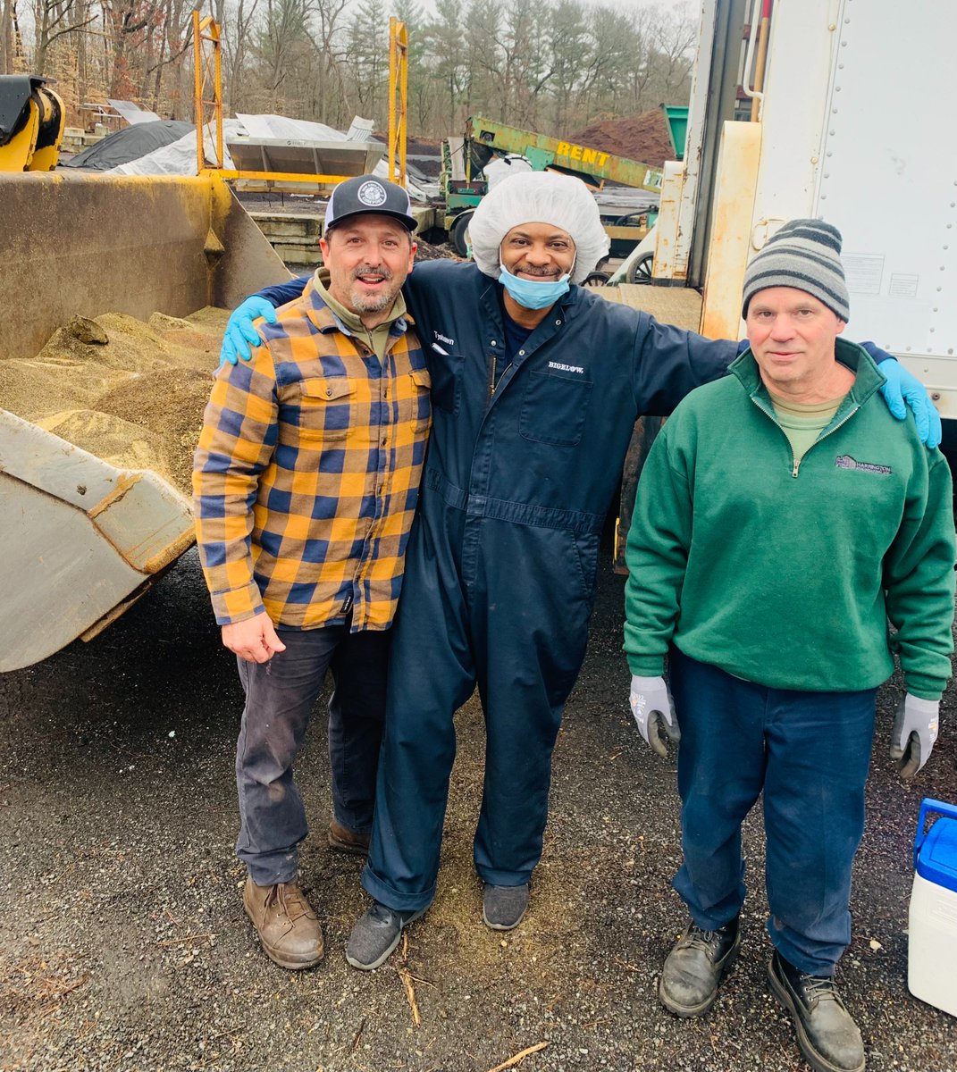 bigelowtea's tweet image. It takes many hands to maintain zero-waste facilities at all of our locations. Thank you to our team and to composters like New England Compost that support businesses in their sustainability efforts. #wegobeyond #bcorpmonth