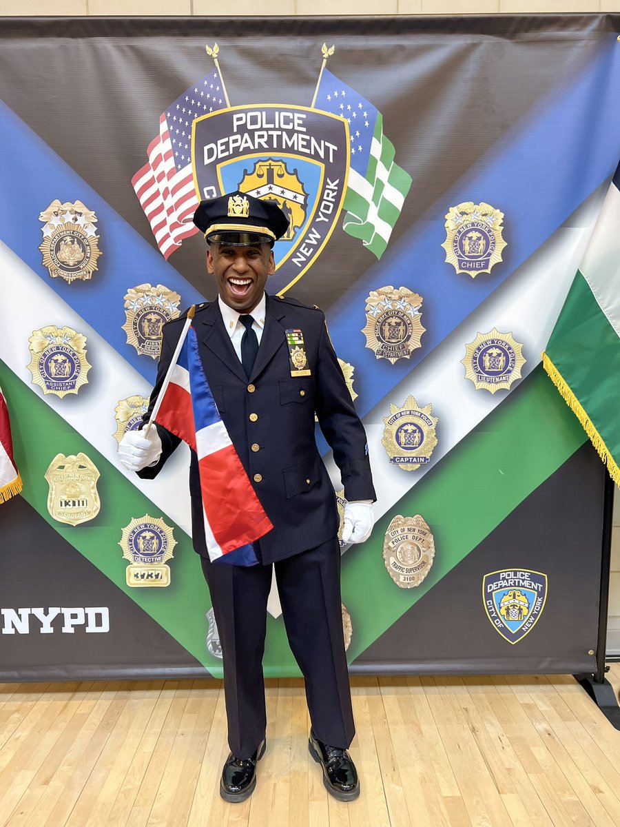 Congratulations to newly promoted NYDO member Captain Romaine Wilson!!! No, he is not Dominican but is a proud member, just as many of our members who are not Dominican. All Law Enforcement are welcome to join us! 🎉🎉🎉