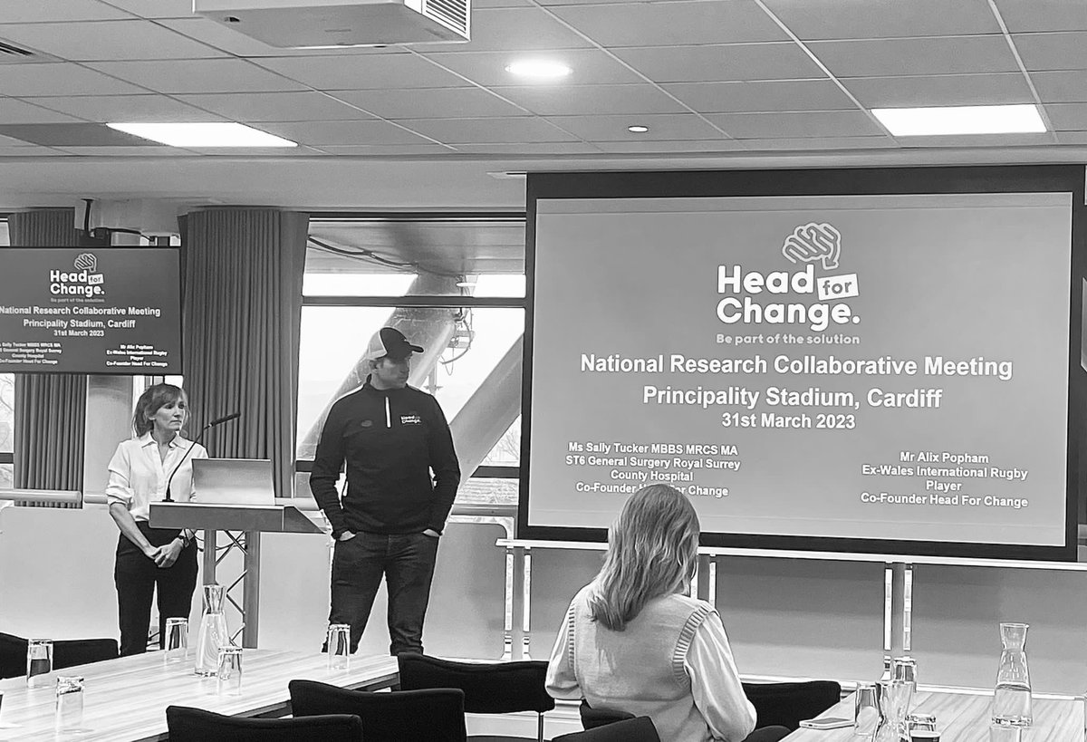 Alix Popham tweet media