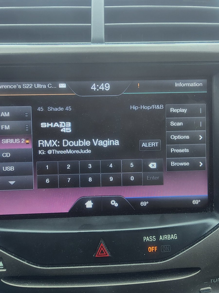Yooooooo!!!!! Wtf is going on <a href="/SIRIUSXM/">SiriusXM</a>