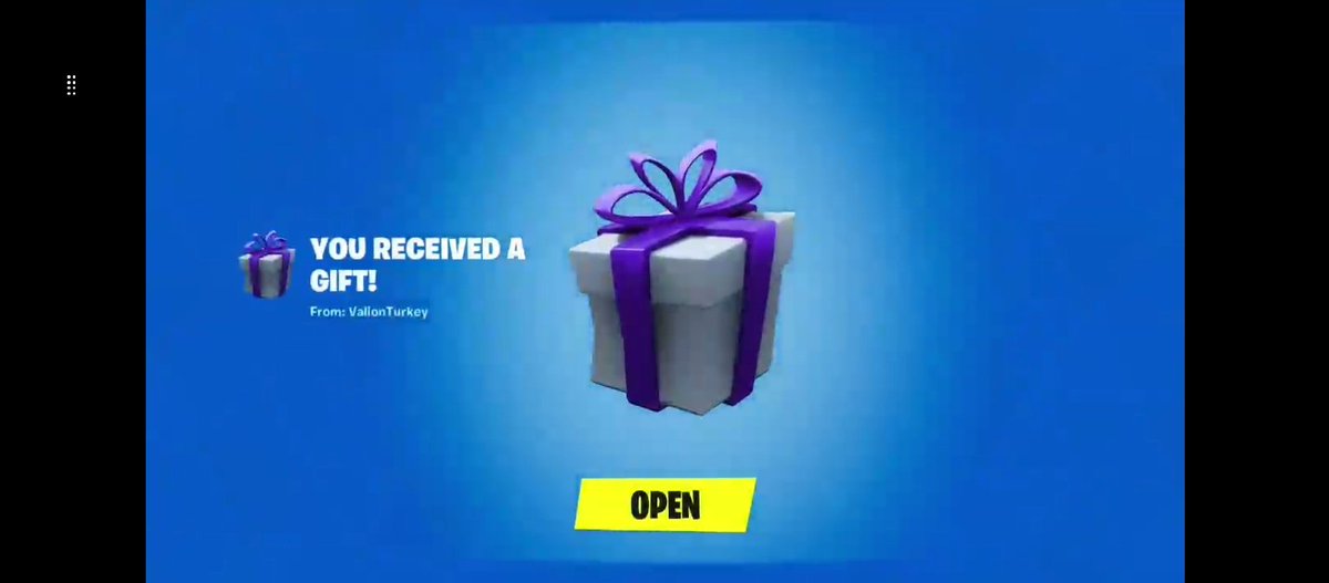 Electro24KMagic's tweet photo. A little late because I'm very unsure but thanks so much valion for the Vbucks gift from the 5K Giveaway, I really wanted this skin hehe.
#SamuraiIsLegit / @V_A_L_I_O_N_ https://t.co/x2MpP2sW85