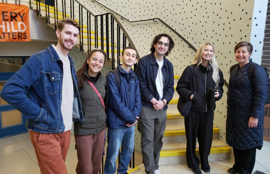 We have done substantial engagement this academic year with philosophy high-school classes and students! Learn more about how we've been engaging #LondonOntario's youth in philosophy tinyurl.com/highschoolenga…
<a href="/westernuArts/">Arts & Humanities</a> <a href="/WesternU/">Western University</a> #Philosophy