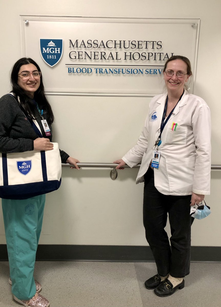 yahmadMD's tweet photo. Commemorating my last day rotating on the blood transfusion service at MGH, and grateful for my wonderful mentor @PattyBrunker who gifted me my new MGH tote bag that I can now cherish as a memory of my time here. 🥲 #transfusionmedicine #pathtwitter https://t.co/z4qIJ33joy