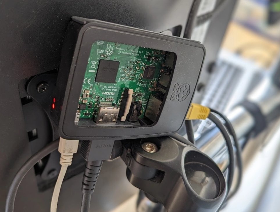 MagPi_FR's tweet image. Raspberry Pi comme carte graphique pour un ordinateur portable
ow.ly/xwmo50NxFcb
#raspberrypi #electronique #graphique #pc