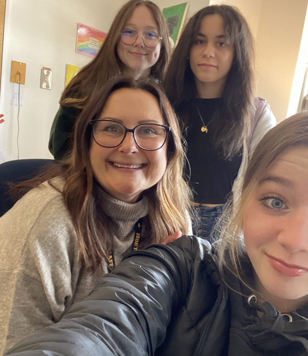 Happy Friday from these exceptional grade 9 girls and their LST! Working diligently on essay writing skills &amp; solving for x <a href="/hortongriffins/">Horton High School</a> <a href="/AVRCE_NS/">Annapolis Valley Regional Centre for Education</a>