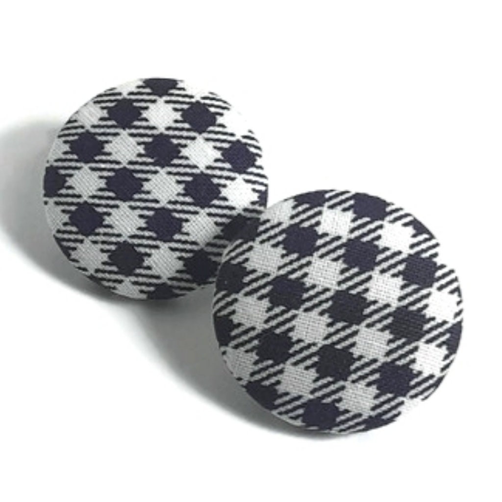 Navy White Plaid Fabric Wrapped Button Stud Post Earrings tuppu.net/596afd9b #ButtonEarrings #Detox #Etsy #Ebooks #NaturesGroove #EtsySeller #BlackOwnedbusiness #HealingOils #HealthIsWealth #HipsterHippie