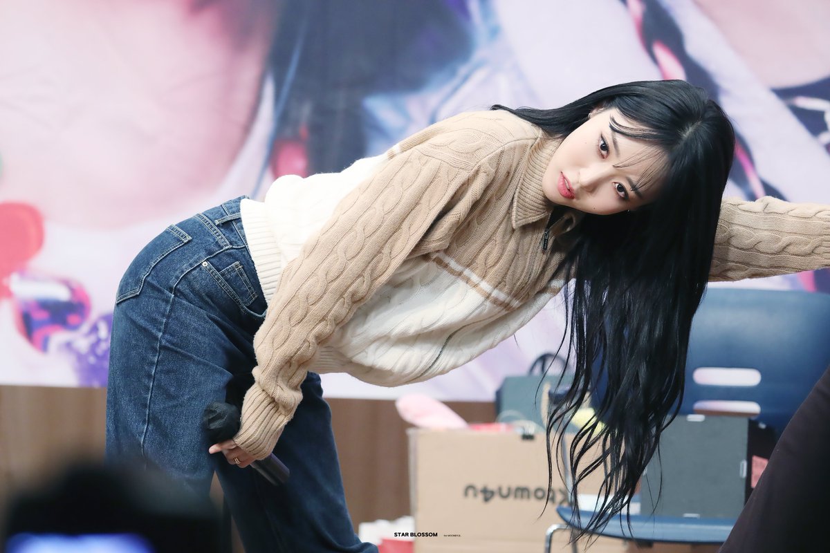 19921222com's tweet photo. 230331 HQ

💚

#마마무 #문별 #MAMAMOO #MAMAMOO https://t.co/Crkg3jLAMQ