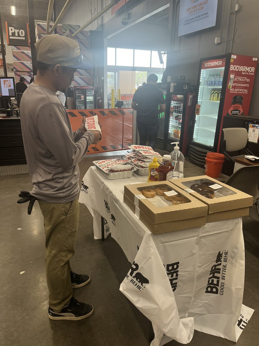 Jazmine_6534's tweet photo. Thank you for all you do Pros!!! 👏👏👏🧡🧡🧡#proappreciationweek https://t.co/TnMr5FefOg