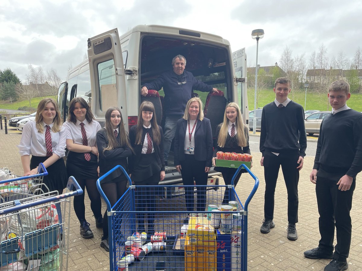 Thank you to all @SL_TrinityHS  for joining in our Lenten Almsgiving - over 600 items collected today by our local @ssvp_scotland @SSVPScotland  to go to our local food banks @AnthonysandSt @st_columbkille  #Lent2023 #prayfastgive