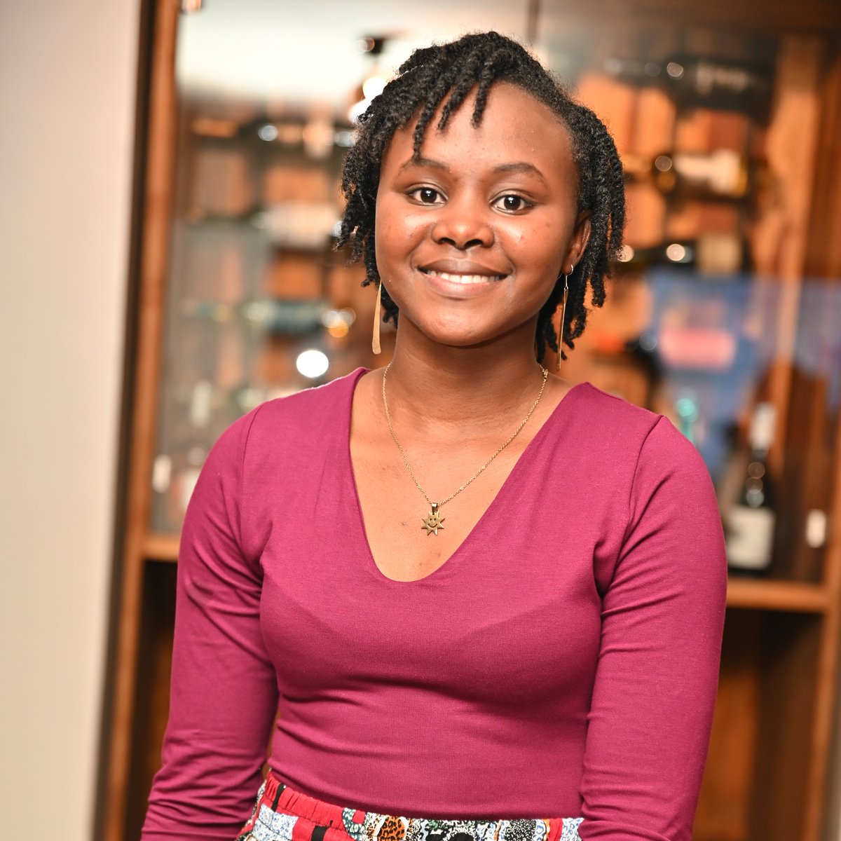 AkiliDada's tweet photo. .@AnnieKobia, an android software engineer at Kyosk Digital services, and an organizer for the Android 254 and Kotlin developer communities.
#SheInnovates #STEMTakeover https://t.co/dvxzYoVaXo