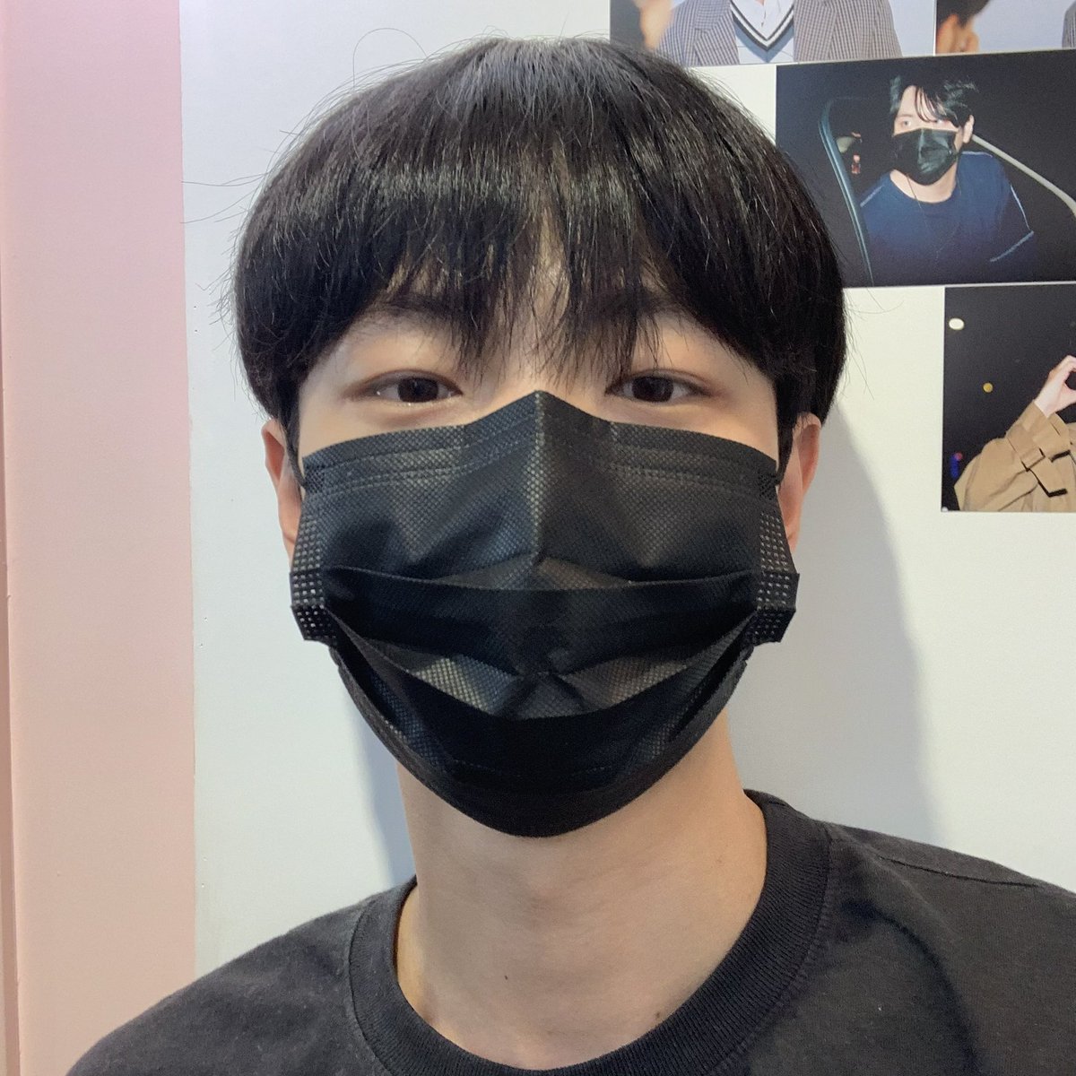 3ball3k's tweet photo. 만우절기념 저쪽테이블에서드리는 예차니셀카
재작년?..에 제 아이패드로 찍어놓으샷던거에요,, https://t.co/XgTQg3w0uT