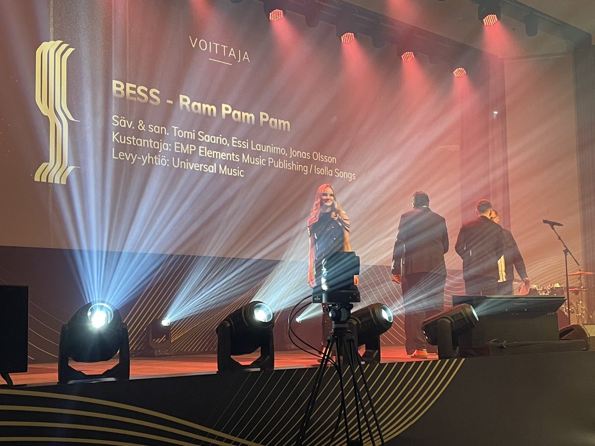 risto_salminen's tweet image. Vuoden radiobiisi #radiogaala Ram Pam Pam - onnittelut BESS + tekijä- ja tuotantotiimi 💥💥