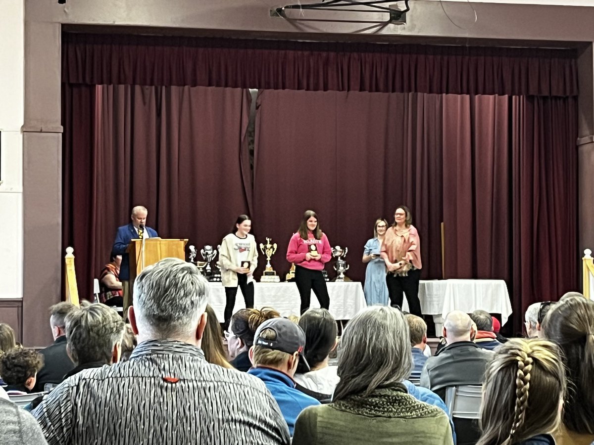 WHMidSch's tweet image. Thank you @AVRScienceFair for giving our students such a great learning experience! Congratulations to all Sabers who participated and who made a great showing at the awards night! We have a new trophy for our case!