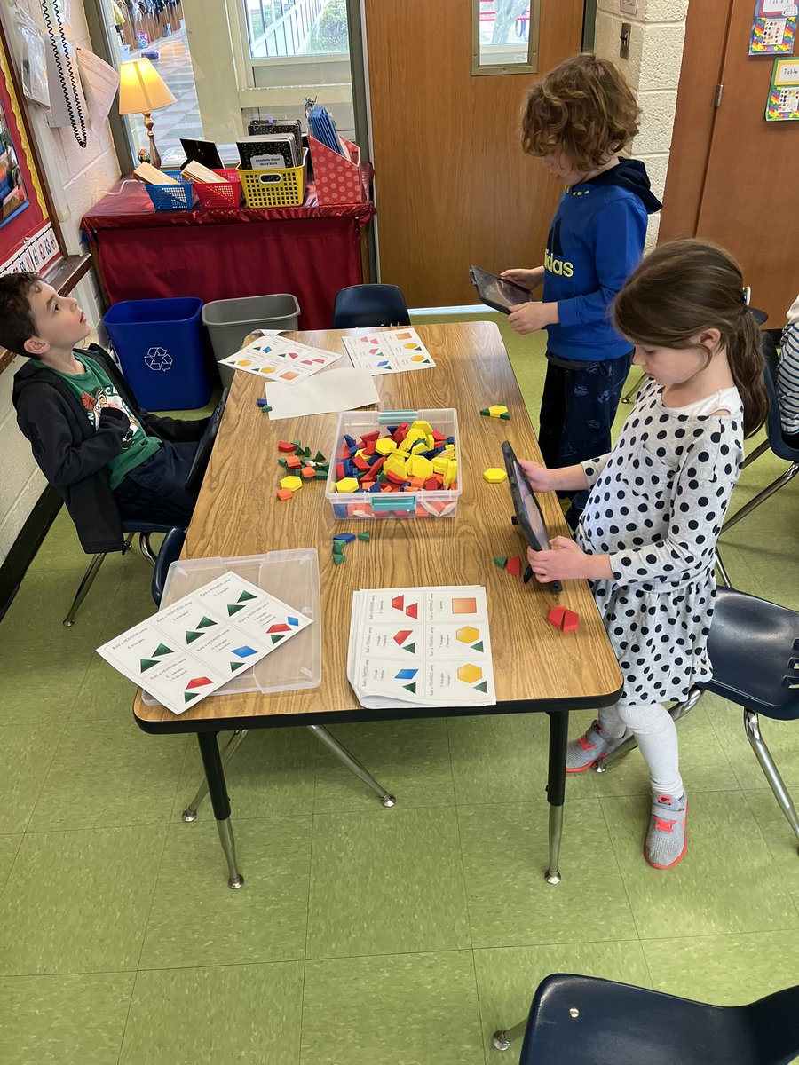 qrbryant's tweet photo. Making shapes out of other shapes. Recording our new shapes on Seesaw #qrspride https://t.co/2UcO2O2pxq
