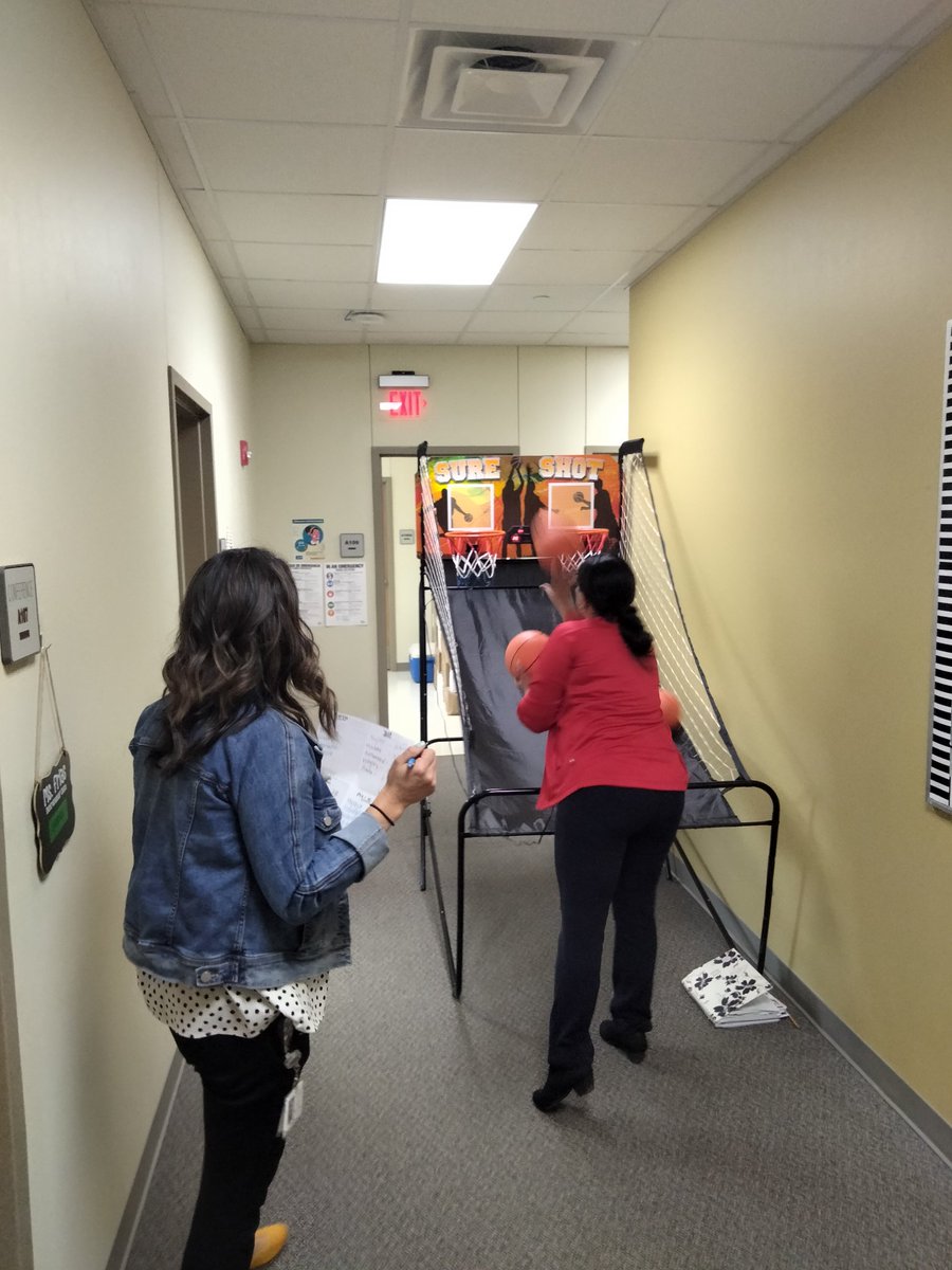 Mitchell Elementary tweet media