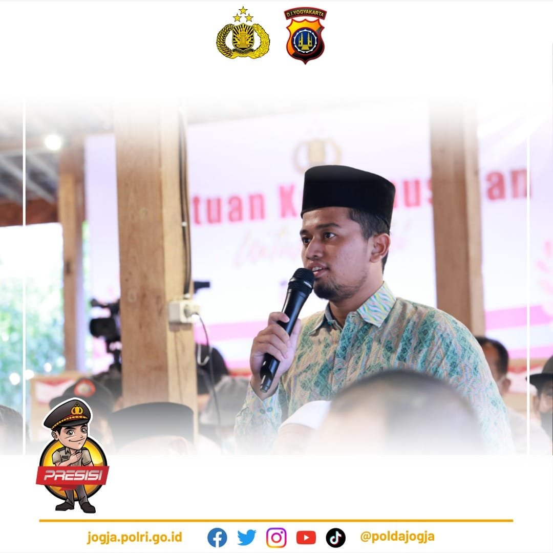 PoldaJogja's tweet photo. Jumat Curhat yang digelar jelang buka puasa ini mendapat respon positif dari warga yang hadir.
#PoldaDIY #PoldaJogja #JumatCurhat #Bandung #Playen #Gunungkidul https://t.co/hYja75ESa3
