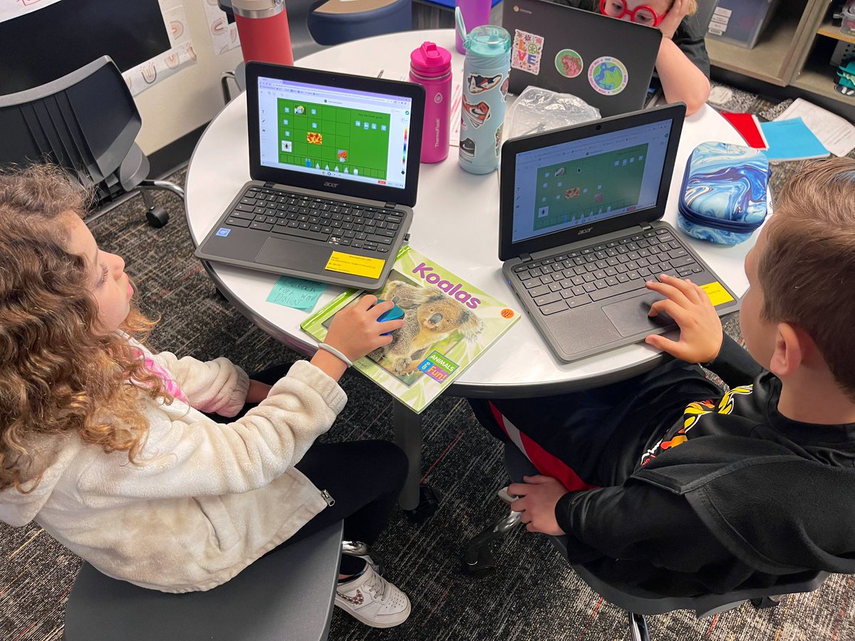 mrsfoxy2nd's tweet image. Science Coding Lesson for some Friday Fun! #pinkspringtraining @pressNseale @CDragoslavic @shantieljovanna