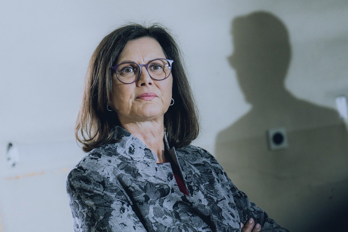 StMWK_Bayern's tweet image. Das #Schülerforschungszentrum Oberland direkt neben dem Miesbacher #Schulcampus wird zum #Inkubator für jugendlichen #Forschergeist. 👍
#Miesbach #Wissenschaft